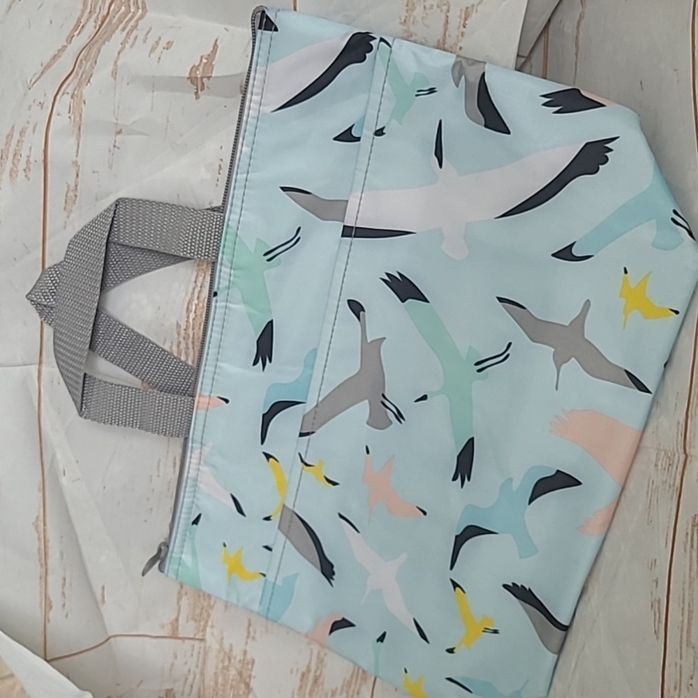 Thirty-One Gifts ...‎ Thermal Tote ... Flights of Fancy
